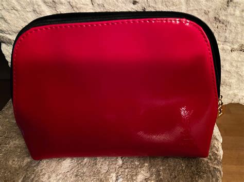 trousse yves saint laurent rouge